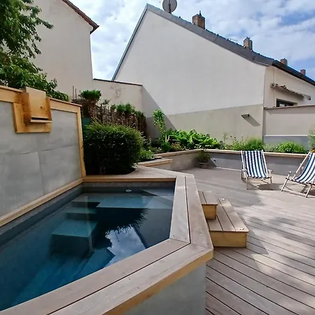 U Budvaru فندق 3*