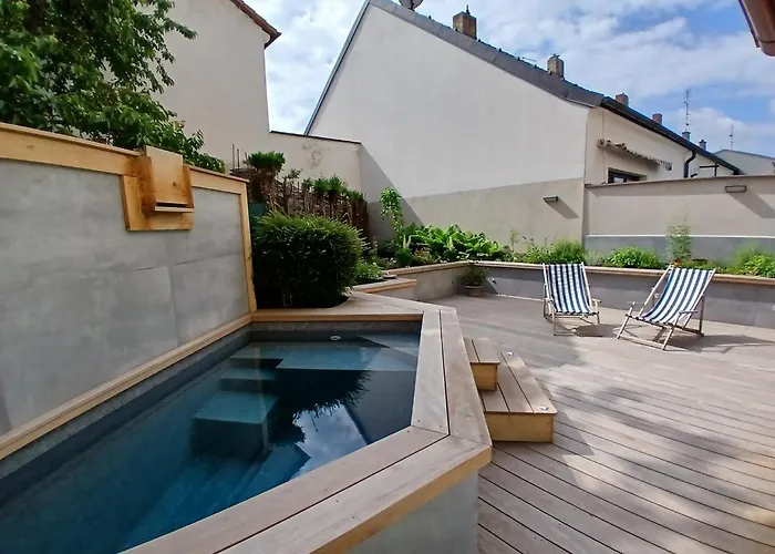 U Budvaru فندق 3*